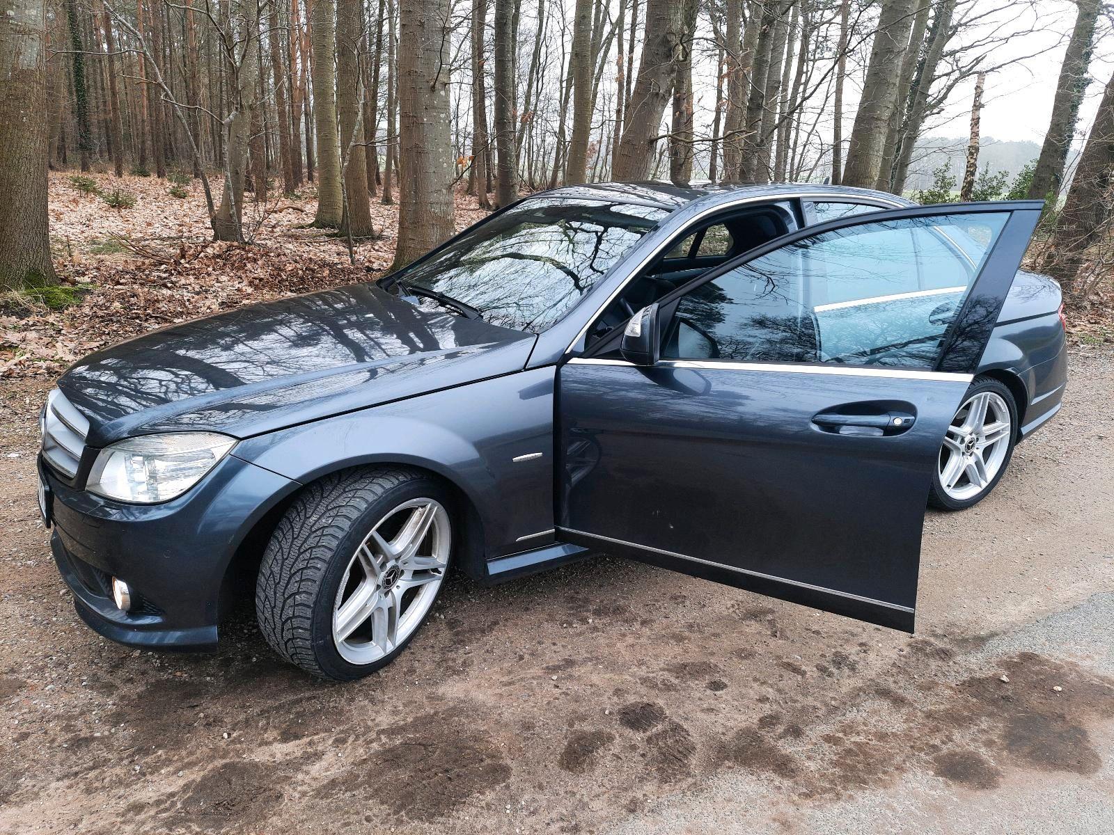 Mercedes-Benz C 320