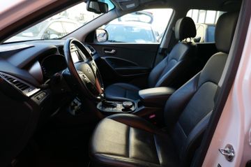 Fahrzeugabbildung Hyundai Santa Fe Style 2WD Xenon / Navi