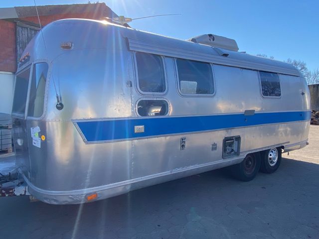 Airstream Excella 25ft