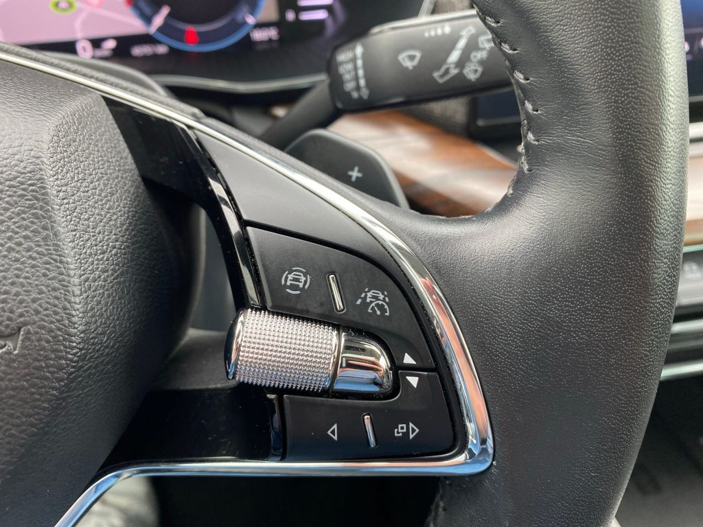 Fahrzeugabbildung SKODA Octavia Combi 2.0 TDI DSG 4x4 Scout