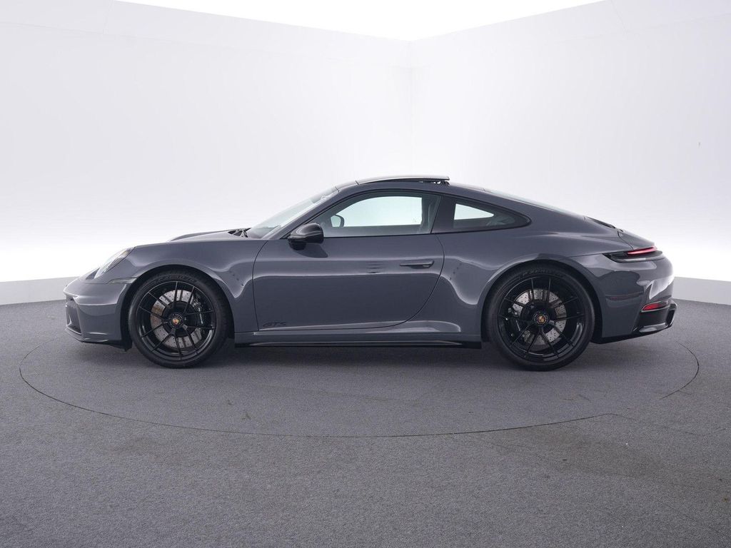 Porsche 992 — fotografia 2