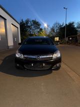 Opel Astra GTC 1.9OPC-Line Panorama Windschutzscheibe - Opel Astra aus 2008: Opc