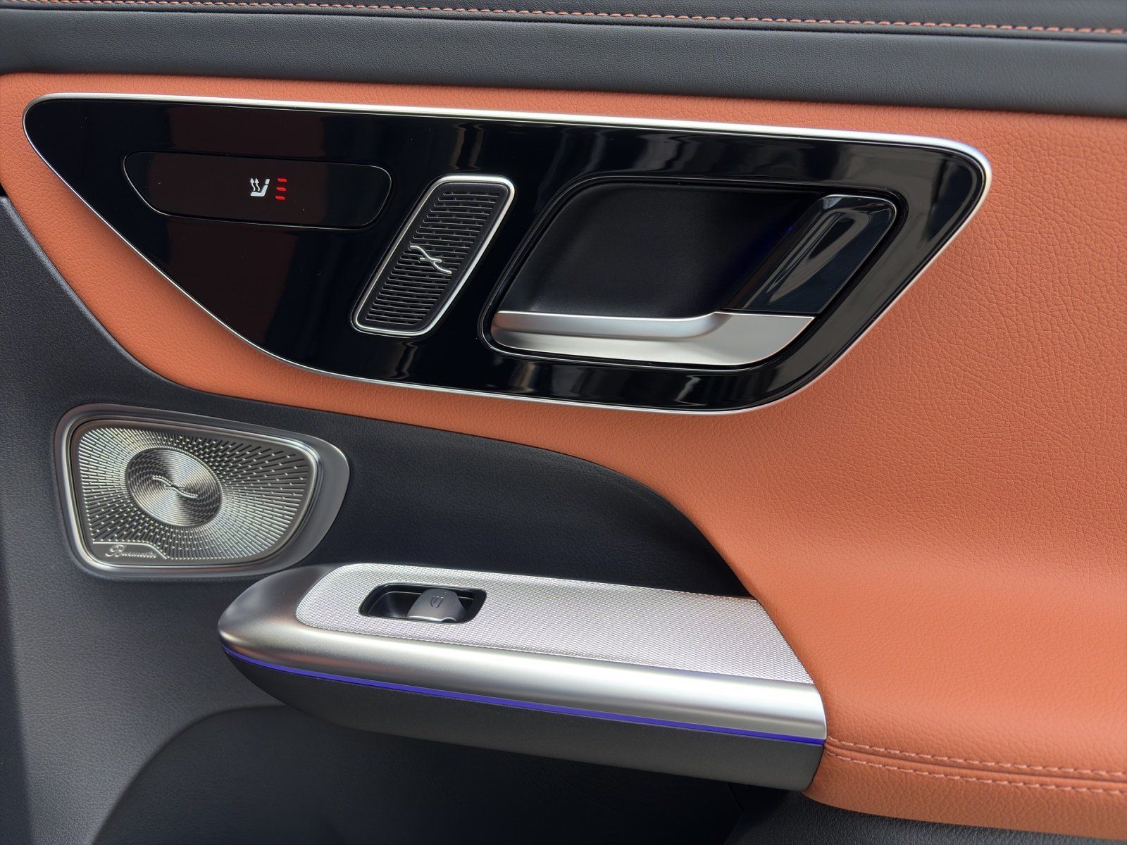 Fahrzeugabbildung Mercedes-Benz GLC 450 d 4MATIC AMG DigLight 360° AHK HeadUp