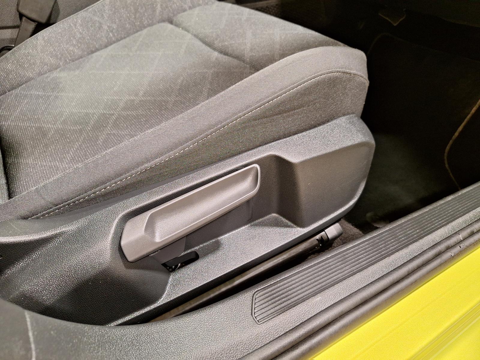 Volkswagen Golf Variant 1.5 eTSI DSG Life AHK Business Navi, миниатюра 12