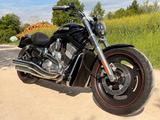 Harley-Davidson V-Rod - HARLEY-DAVIDSON 2005 V ROD