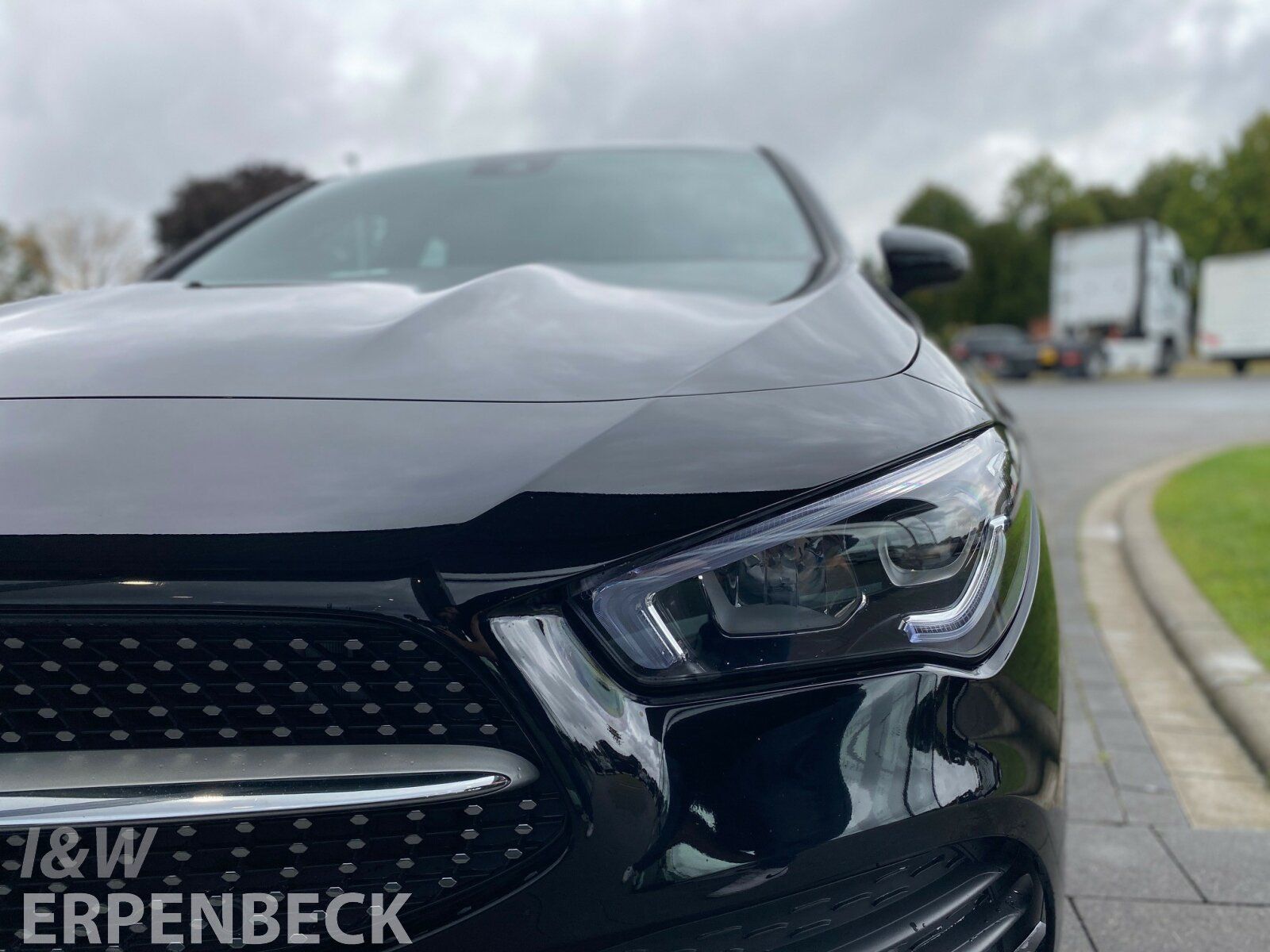 Fahrzeugabbildung Mercedes-Benz CLA 200 SB AMG Distr AHK Kamera EasyPack EDW LED