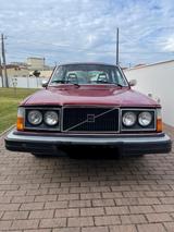 Volvo 244 DL - Volvo 244 mit Benzin-Antrieb: Limousine