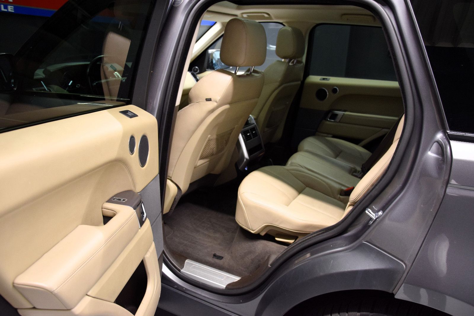 Fahrzeugabbildung Land Rover Range Rover Sport S Pano Leder LED Tempomat