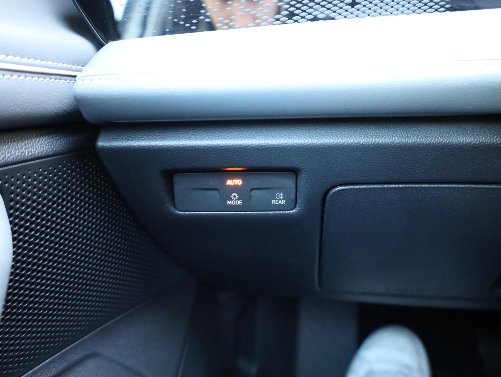 Volkswagen Passat 2.0TDI*HUD*360°K*AHK*Neues Modell, миниатюра 26