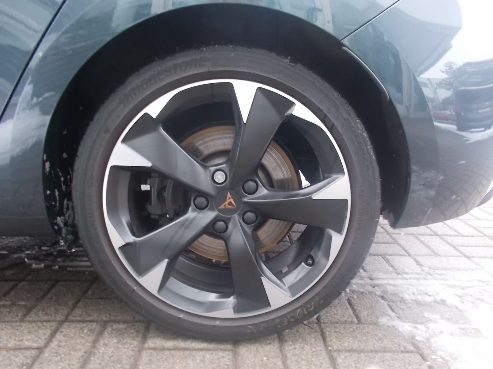 Fahrzeugabbildung CUPRA Leon 2.0 TSI (245 PS) DSG + ACC + SHZ