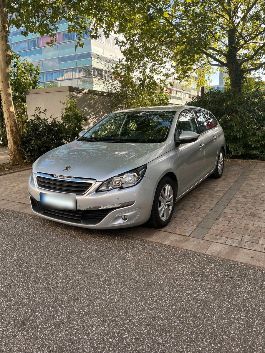 Peugeot 308, 2015