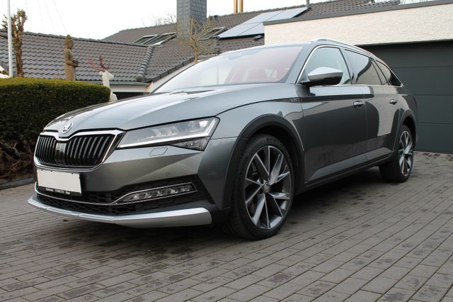 Skoda Superb 2.0 TSI DSG 4x4 Scout Combi Alu-19 Kamera