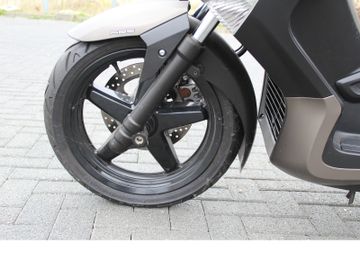 Yamaha X-Max 250 ABS +ARROW