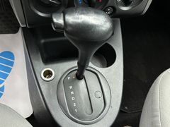 Fahrzeugabbildung Ford Fusion 1.6 Ambiente / 2. Hand Automatik Klima