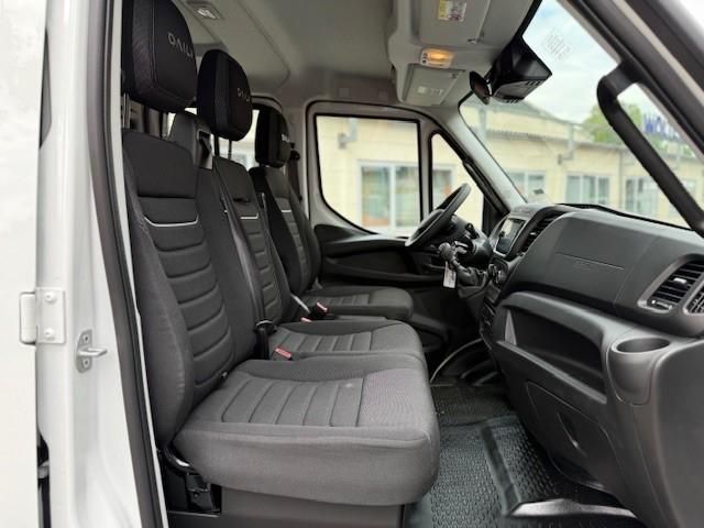Fahrzeugabbildung Iveco Daily 70C18H D Meiller Dreiseitenkipper