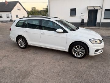 Volkswagen Golf - 12