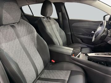 Peugeot 408 - 12
