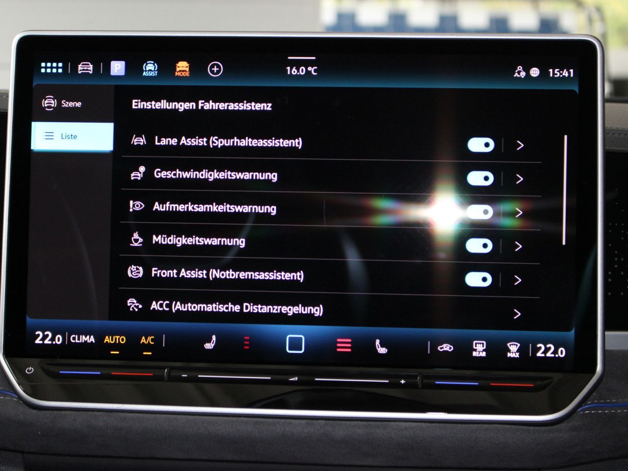 Fahrzeugabbildung Volkswagen Passat Variant 2.0 TDI SCR 4M R-LINE