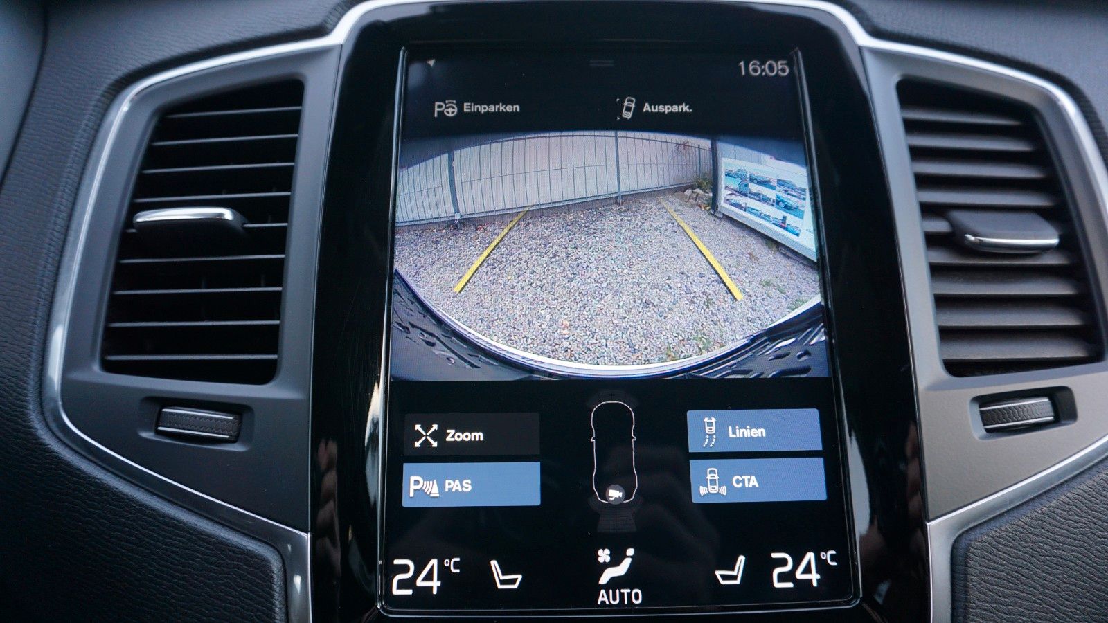 Fahrzeugabbildung Volvo XC90 Momentum AWD, Kamera, Navi, LED