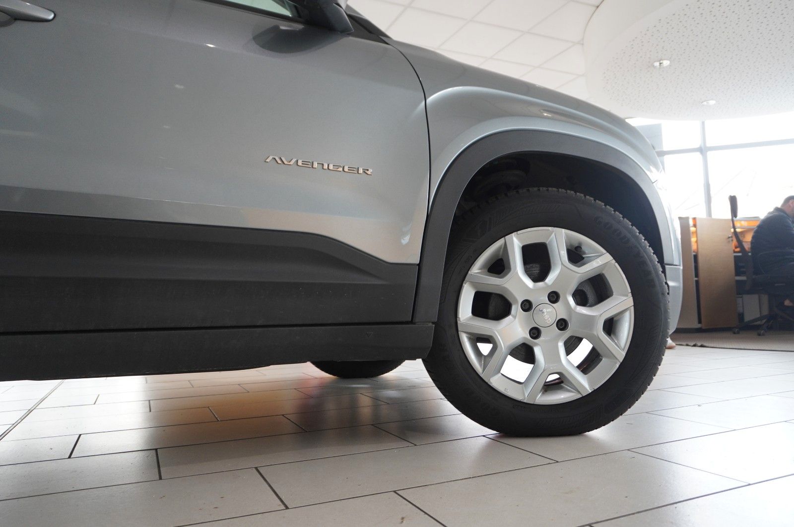 Fahrzeugabbildung Jeep Avenger 1.2 ALTITUDE MY25 NAVI/LED/KAMERA/SH/JBL