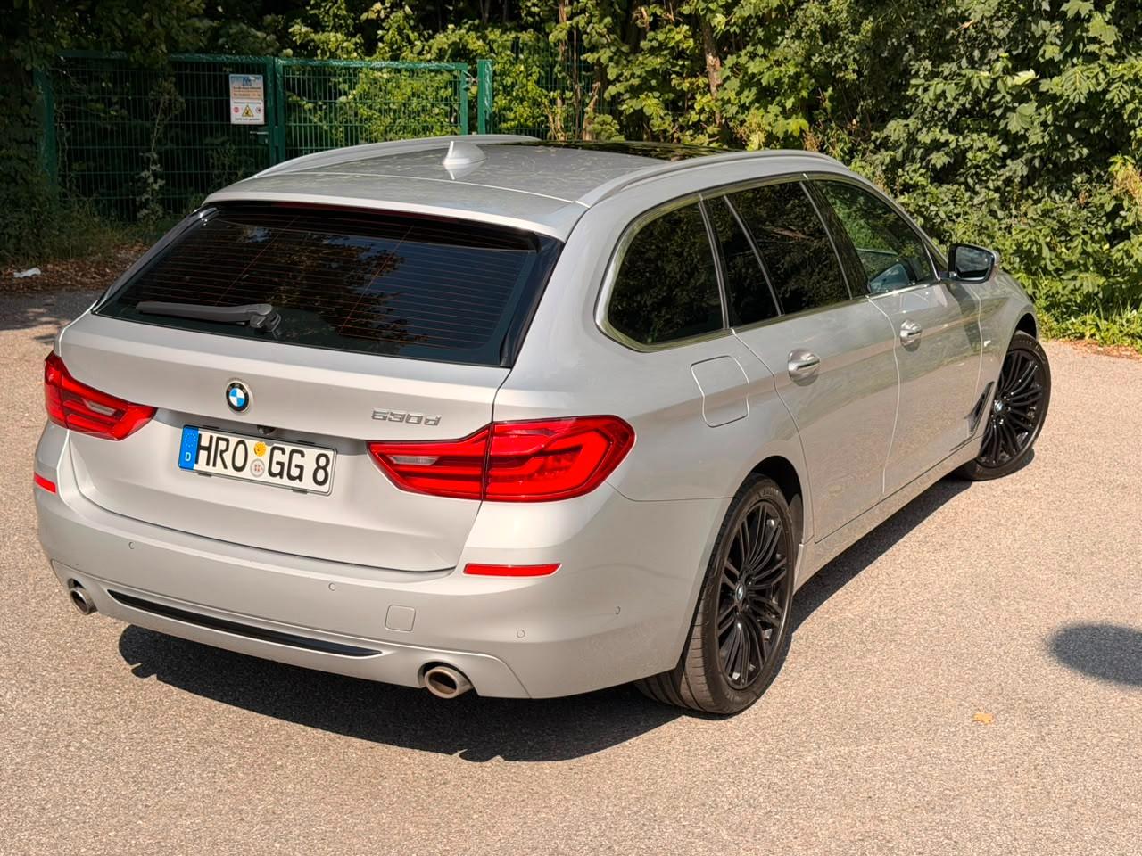 BMW 530 5 Touring 530 d Luxury Line/Pano/Tüv 08.2027