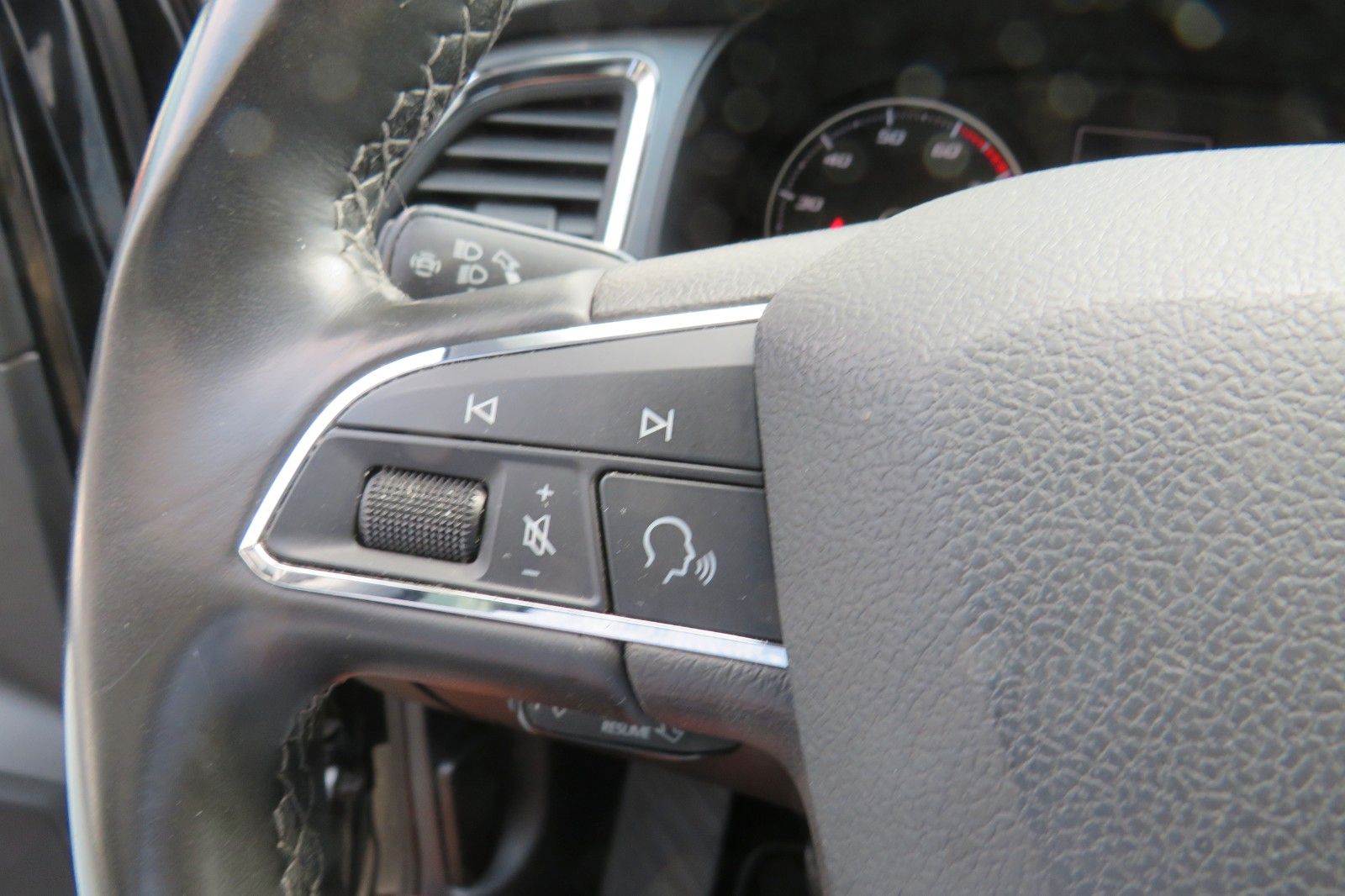 Fahrzeugabbildung SEAT Ateca Style CLIMATRONIC SITZH. PDC ACC GJ-REIFEN