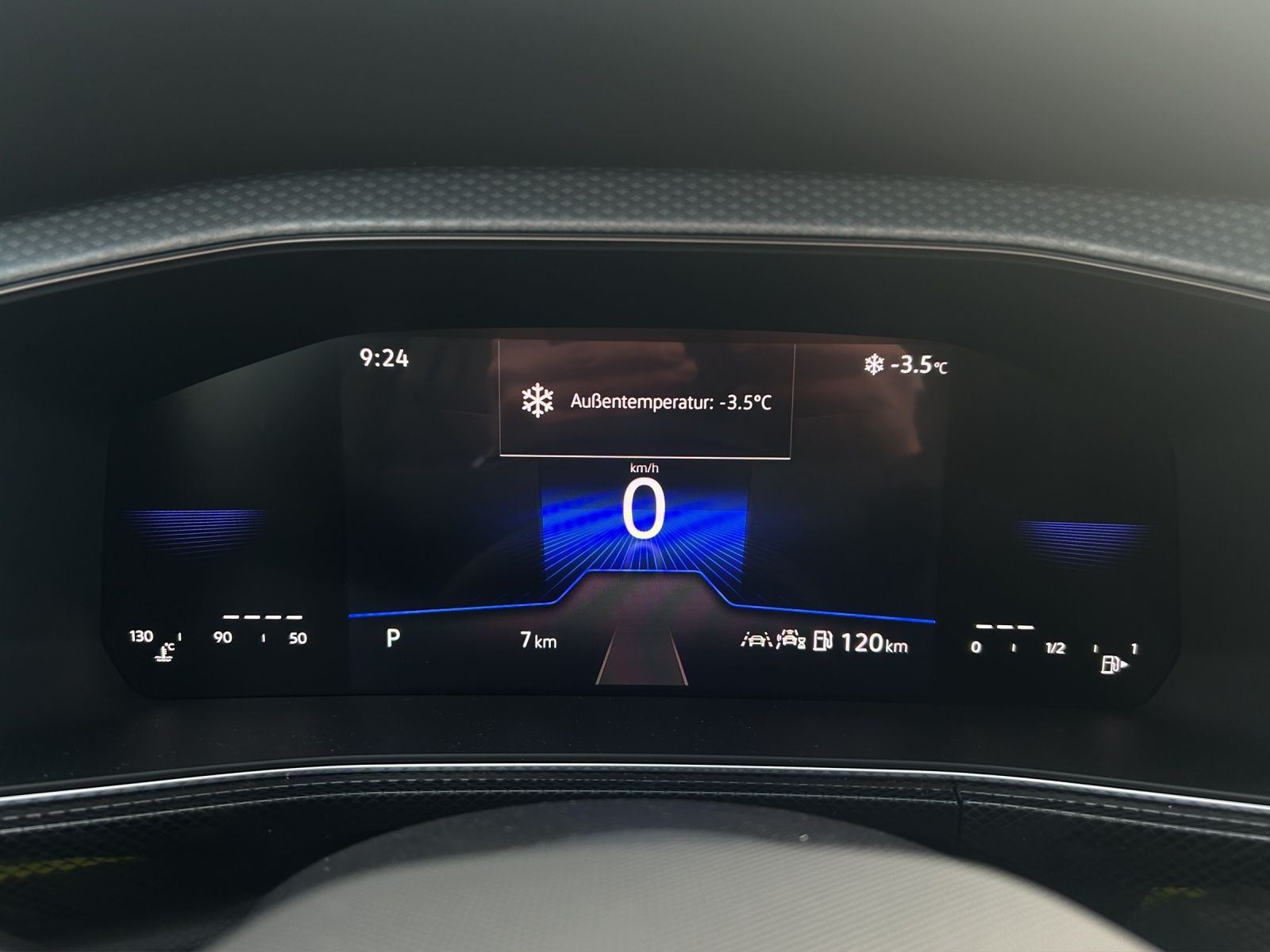 Fahrzeugabbildung Volkswagen T-Cross Goal TSI DSG IQ.Light ACC SH RearView Am