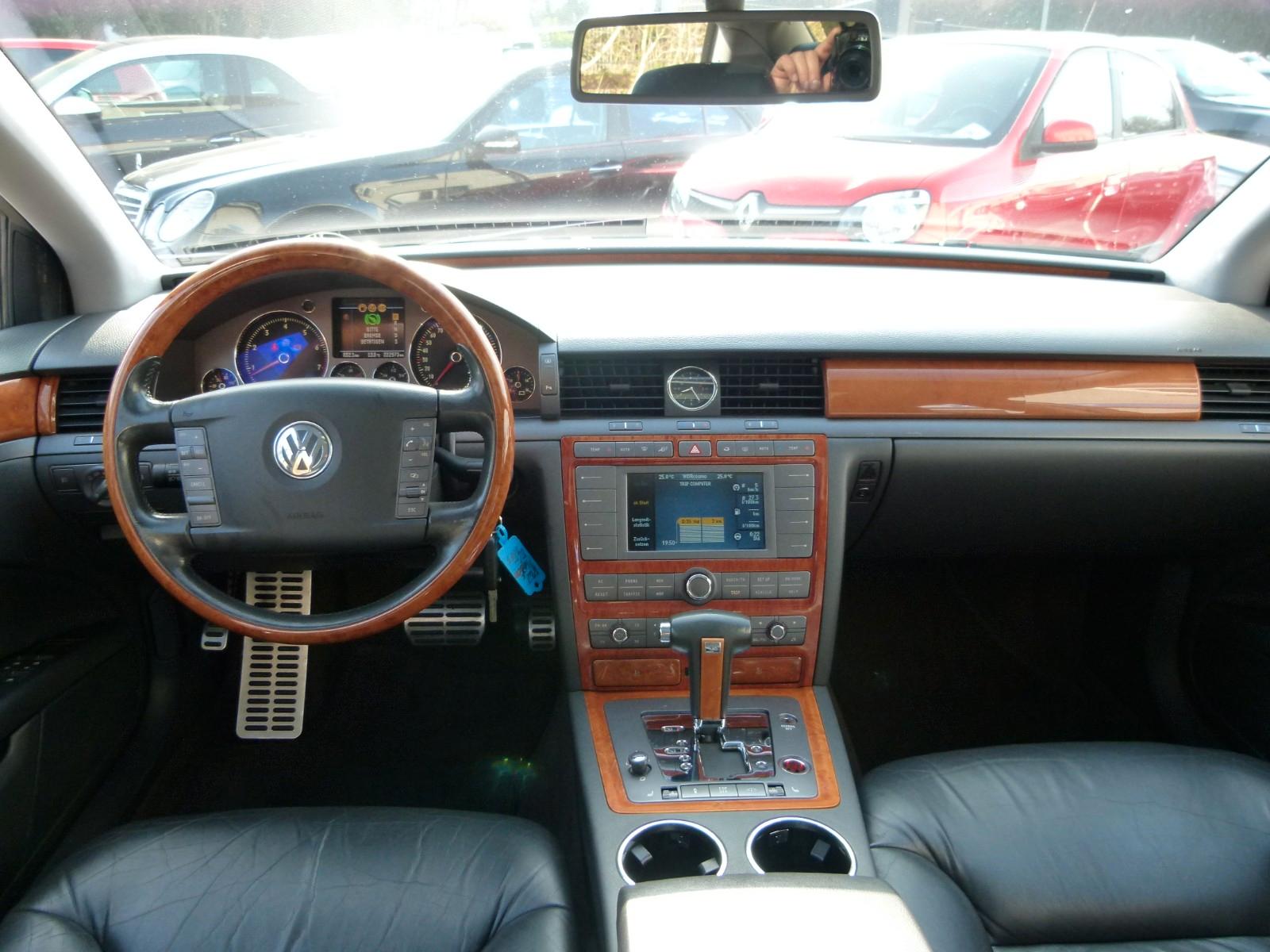 Volkswagen Phaeton 3.2l*Navi*Xenon*LEDER*SHZ*PDC*AHK*