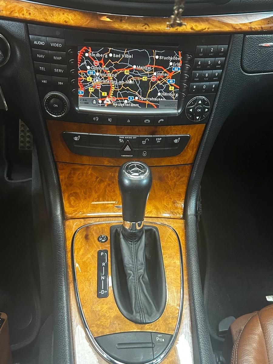 Mercedes-Benz E280 2007 — photo 14