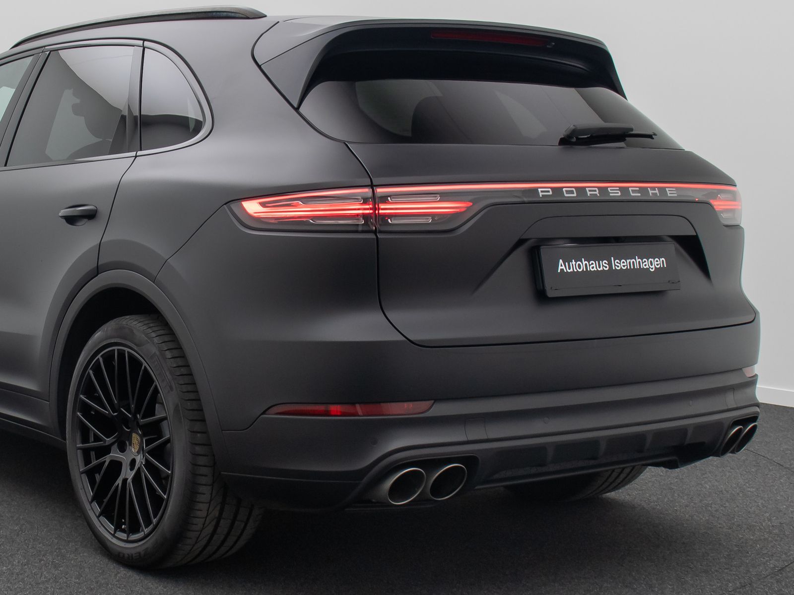 Fahrzeugabbildung Porsche Cayenne S Kamera HiFi Panorama Leder AHK 21"