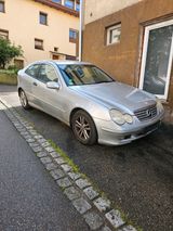 Mercedes-Benz Mercede clk 125 000km TÜV 11. 2026 - Mercedes-Benz 250 mit Benzin-Antrieb: Coupé