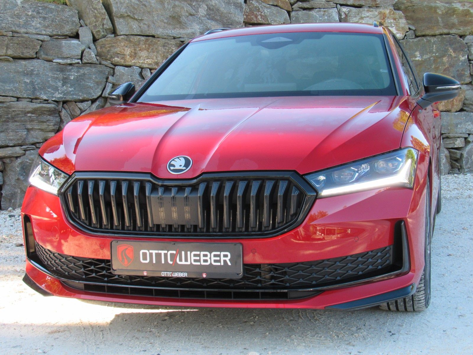 Skoda Superb Combi 1.5 TSI iV DSG Sportline AHK TRAVEL imagem 2