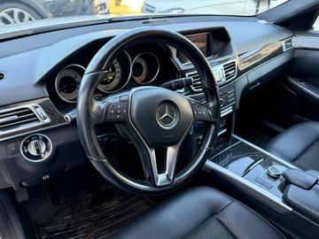 Mercedes E 250 - 10