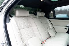 BMW M760 – 28 / 30