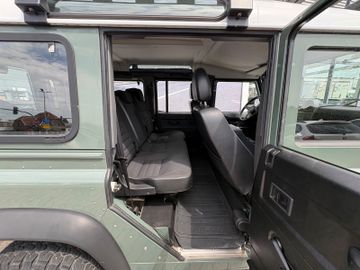 Fahrzeugabbildung Land Rover Defender 110 E Station Wagon
