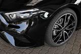 Mercedes-Benz A 200 AMG MBUX+RüKam+M-LED+Pano+Night+Keyless-Go - Mercedes-Benz A-Klasse: Schwarz