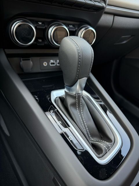 Fahrzeugabbildung Renault ARKANA TECHNO Mild Hybrid 140 EDC