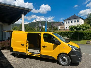 Renault Trafic - 1