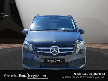 Mercedes V 220 - 3