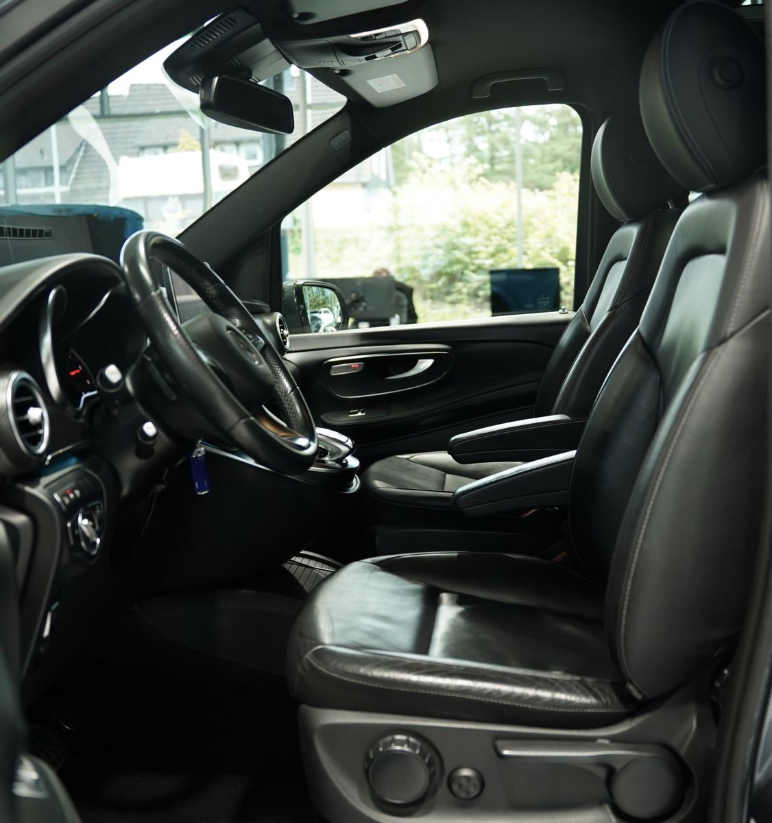 Mercedes Benz V 250