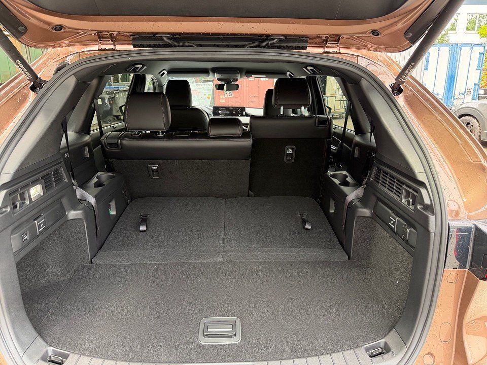 Fahrzeugabbildung Mazda CX-80 PHEV Homura COSO BLOP