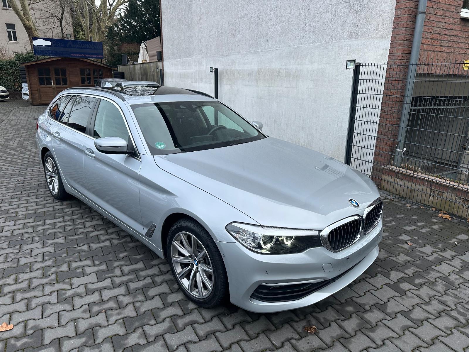 BMW 520dA xDrive G31 Pano/Head Up/Standhzg