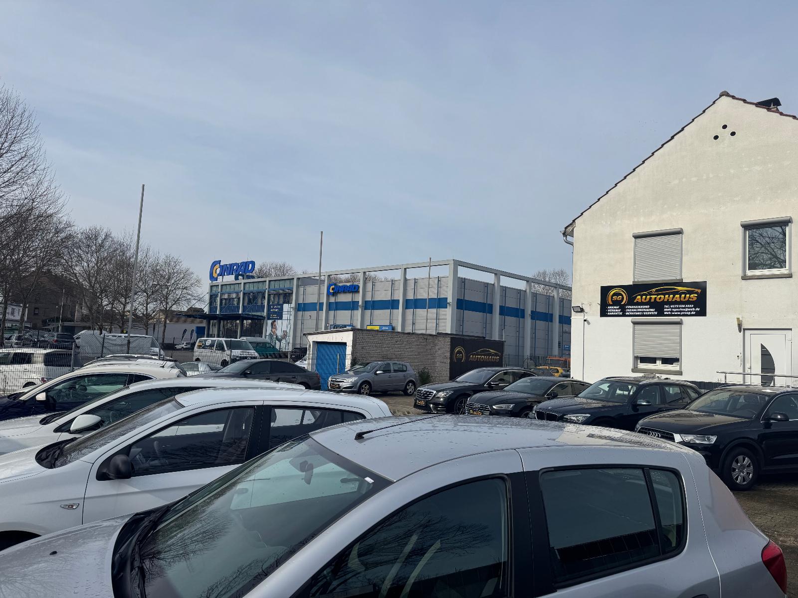 showroom-image-main