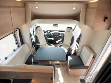 Bild 17 Mooveo TEI 70 EB 140 L-Sitzgruppe Pioneer 9"