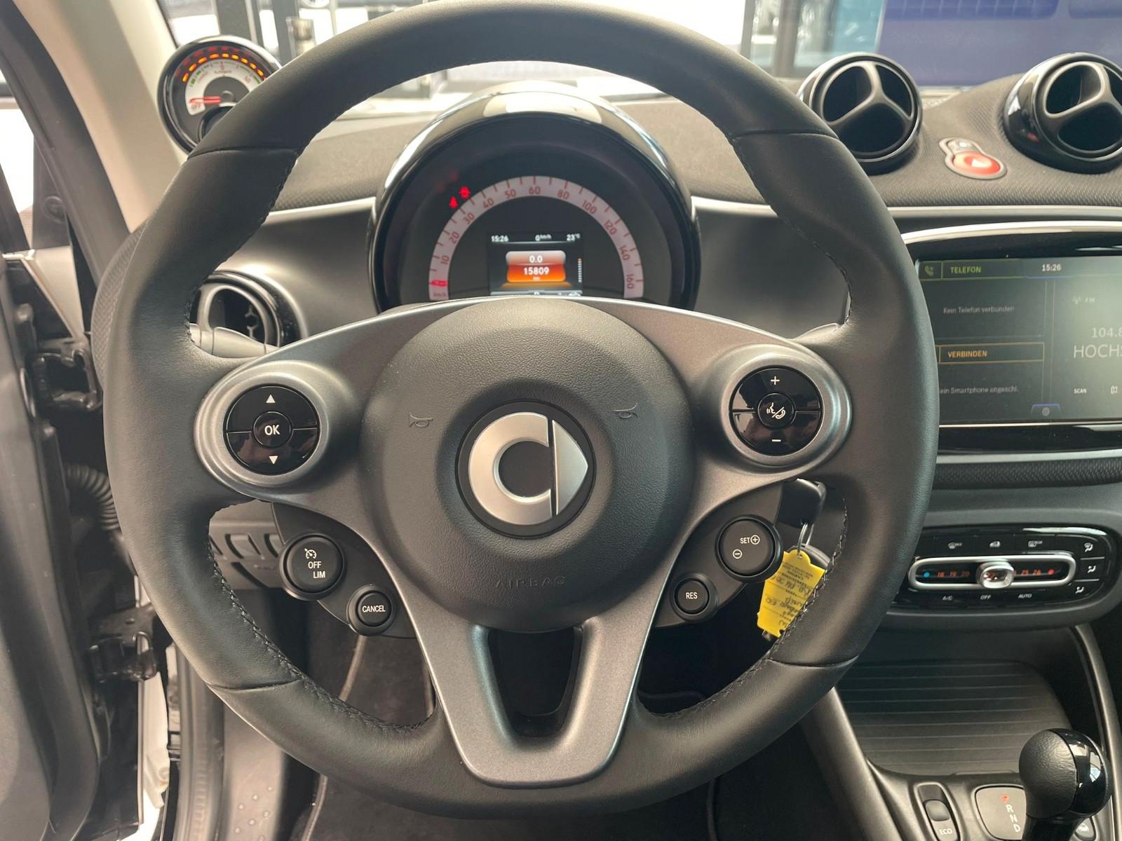 Smart ForTwo Cabrio EQ *LED *Kamera *22-kW-Bordl.