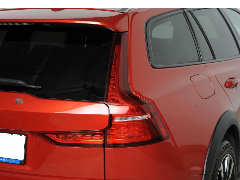 Volvo V60 CC B4 D AWD Geartronic Pro *Bowers & Wilkins foto 9