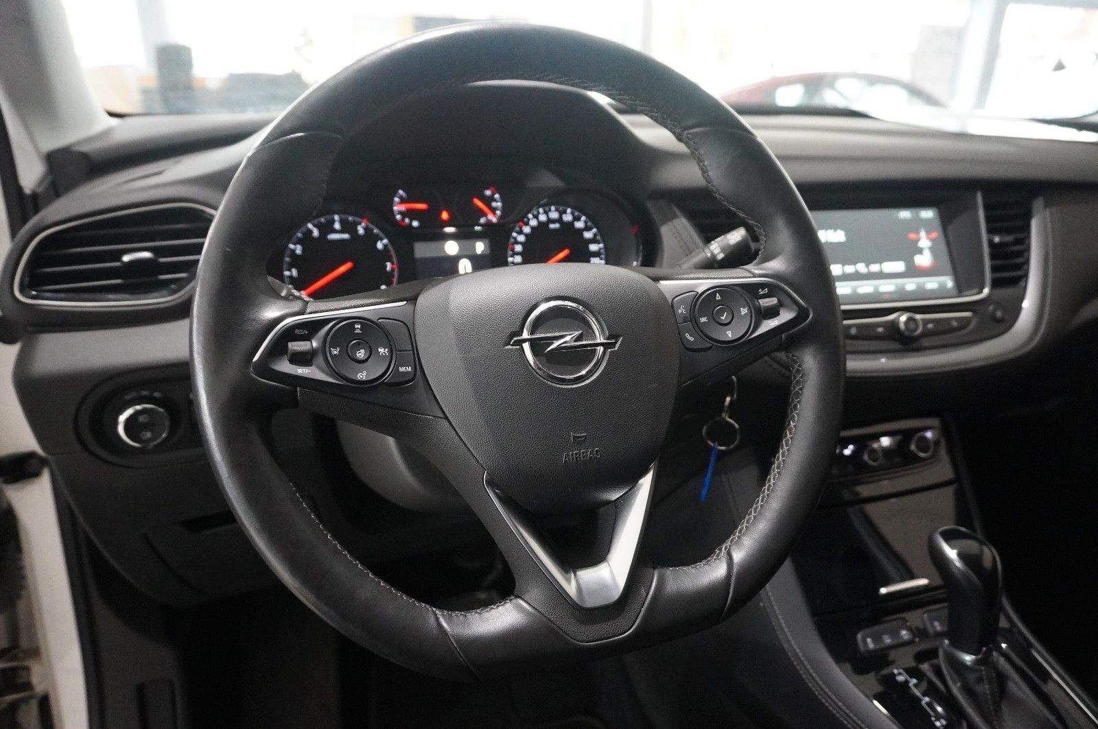 Fahrzeugabbildung Opel Grandland (X) 1.5D DESIGN  NAVI/LED/AHK/SHZ/ALU