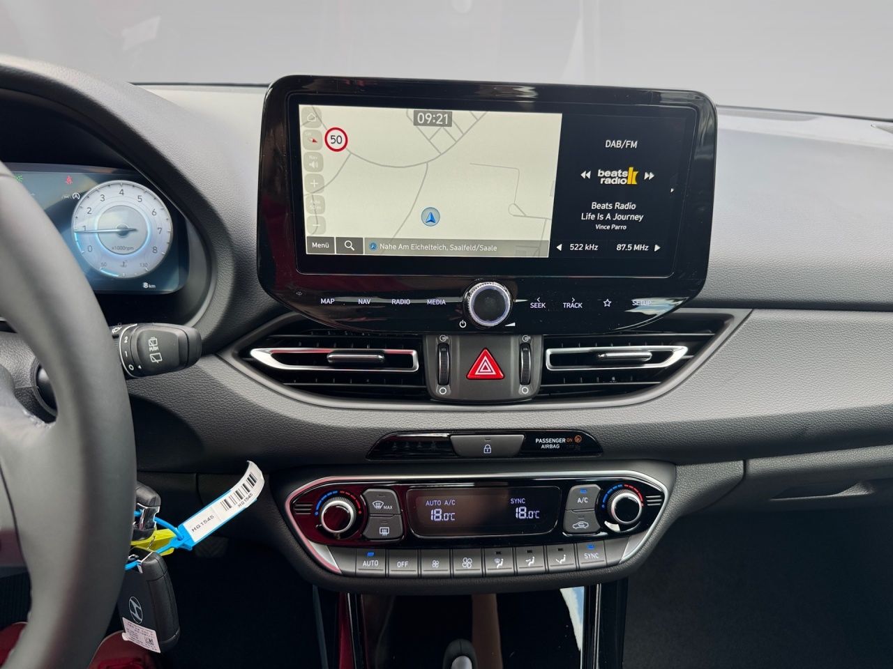 Fahrzeugabbildung Hyundai i30 TREND ACC Akustikglas Fernlichtass. Kam. LM
