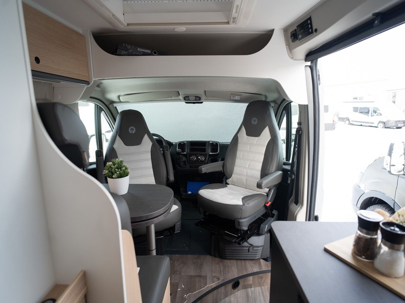 Fahrzeugabbildung Sunlight Adventure Cliff 640 MJ26*Rahmenfenster*Faltverd.