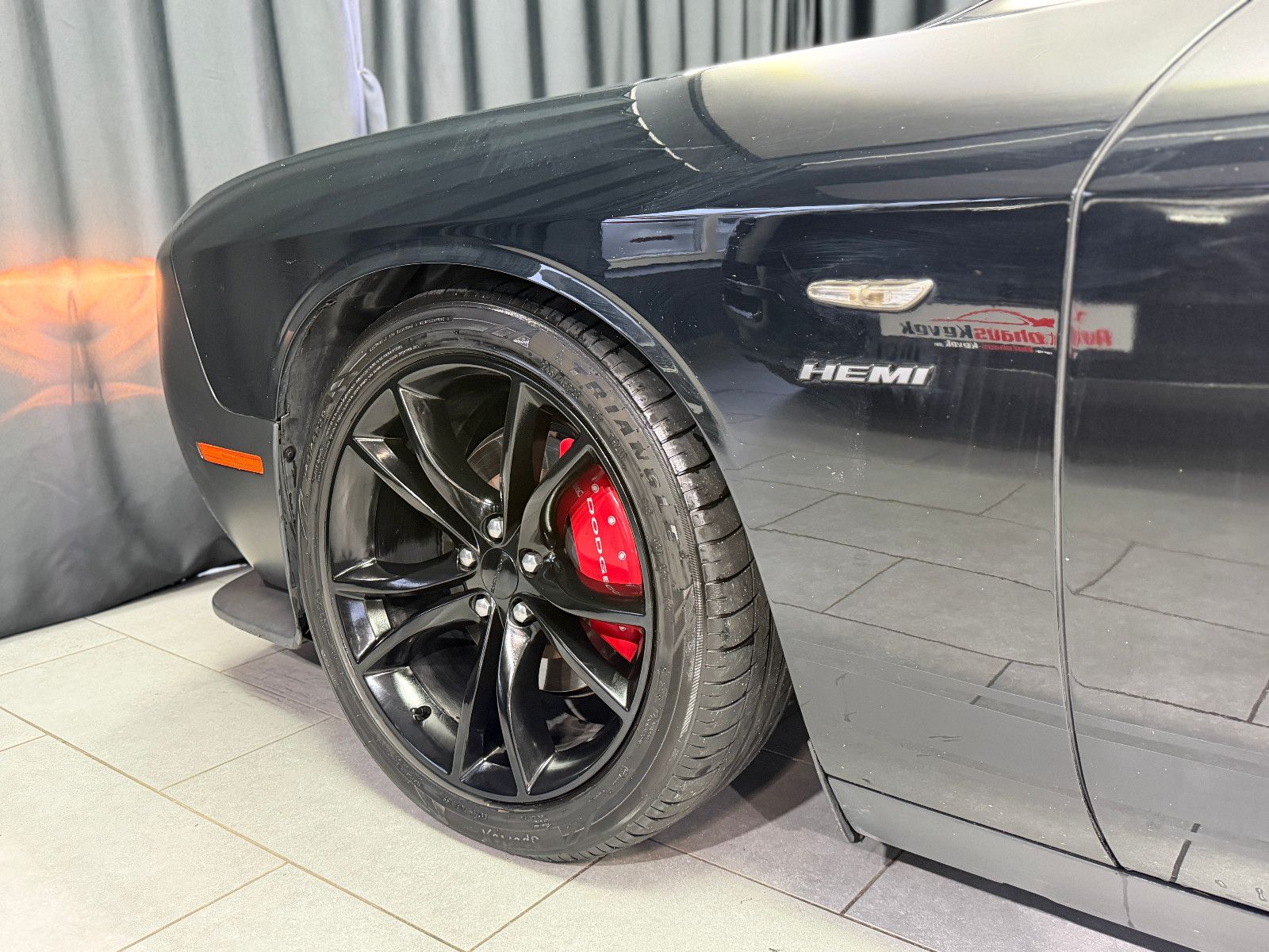 Fahrzeugabbildung Dodge Challenger 5.7 RT|LEDER|NAVI|SCHIEBEDACH|